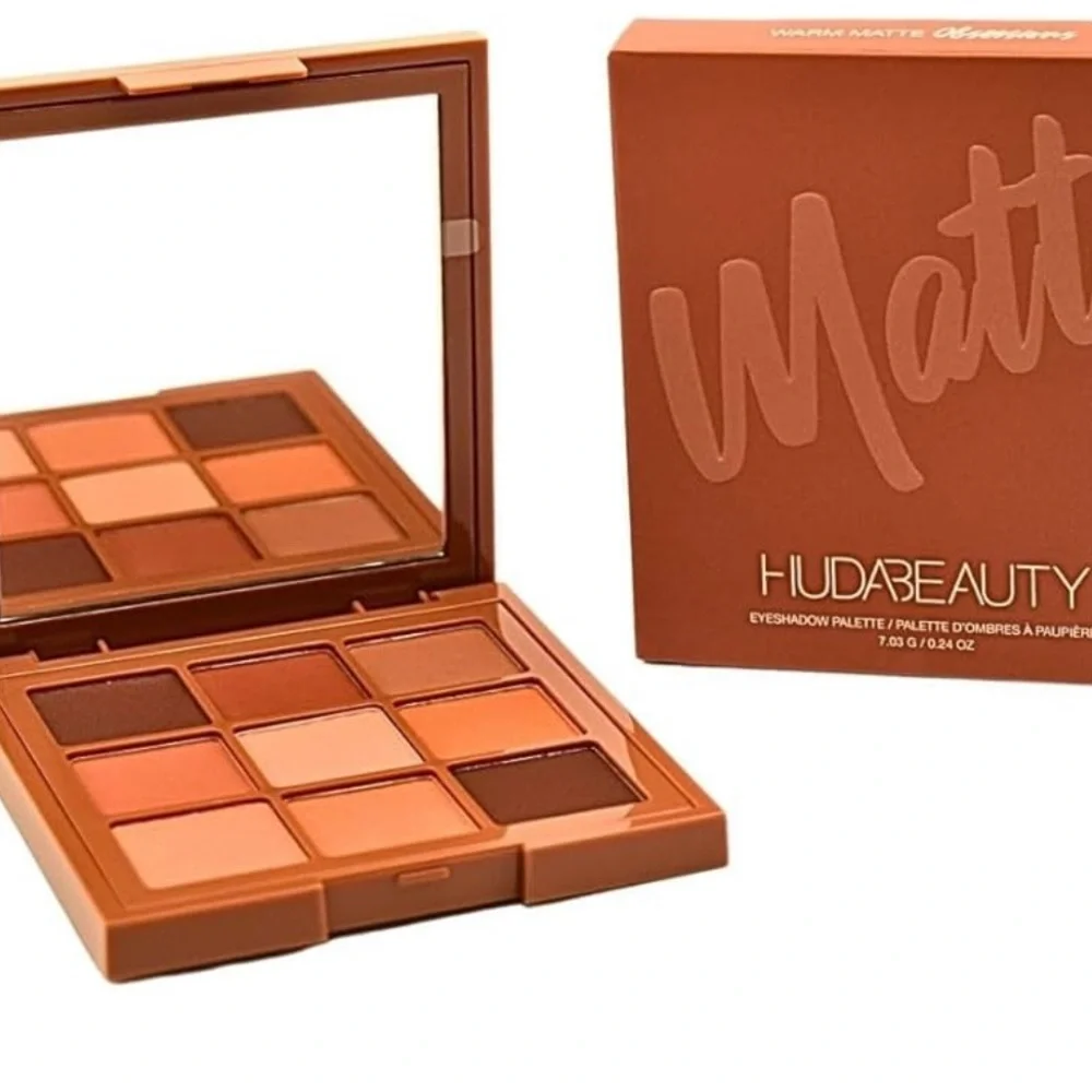 Huda Beauty Warm Matte Obsessions Eyeshadow Palette 9 stunning shades!